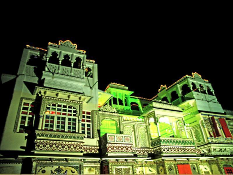 Shree Jagdish Mahal Heritage Hotel Udajpur Zewnętrze zdjęcie