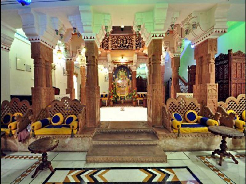 Shree Jagdish Mahal Heritage Hotel Udajpur Zewnętrze zdjęcie