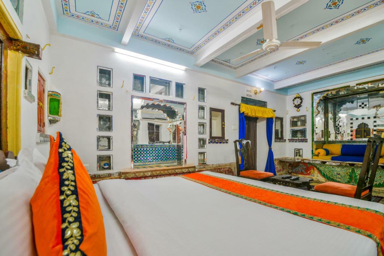 Shree Jagdish Mahal Heritage Hotel Udajpur Zewnętrze zdjęcie