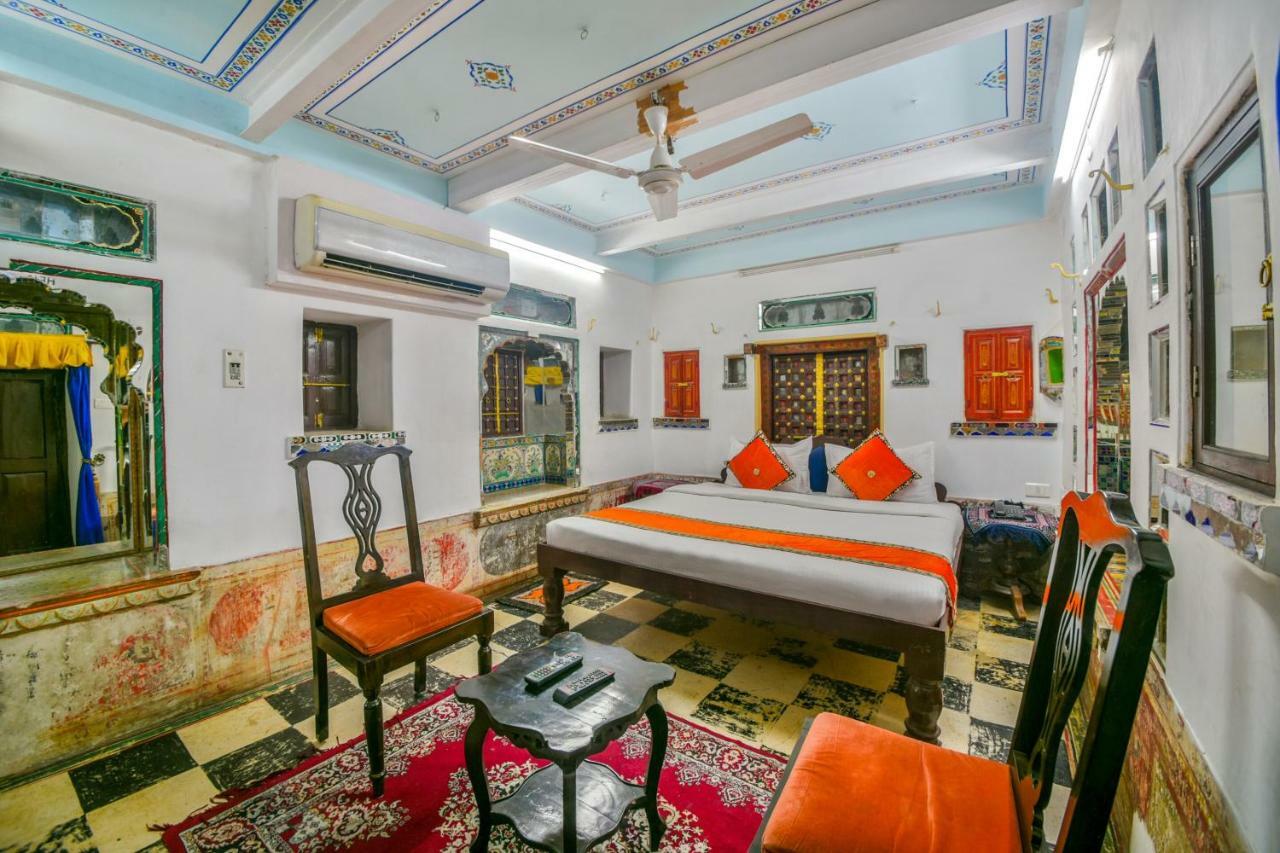 Shree Jagdish Mahal Heritage Hotel Udajpur Zewnętrze zdjęcie
